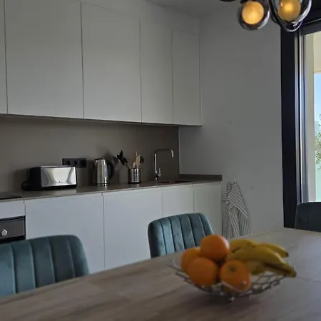 Casa Galene - Terrace & Heated Pool Apartment *