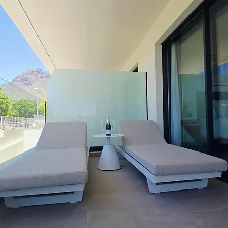 Casa Galene - Terrace & Heated Pool דירה אדחה